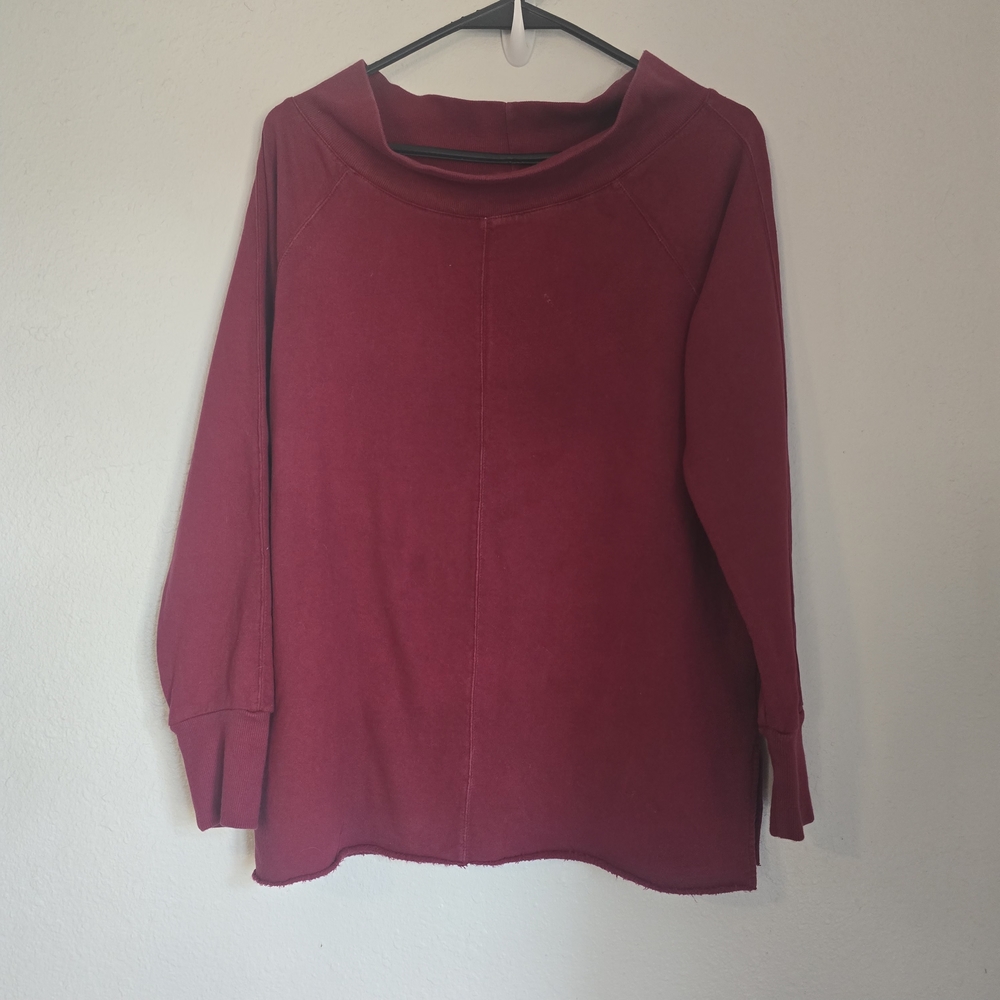 Elegant Burgundy Women's Sweatshirt